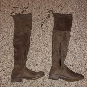 No heel tan knee high boots